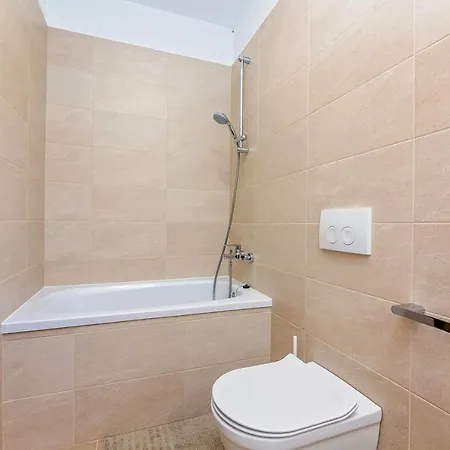 Tatil Evi Flora